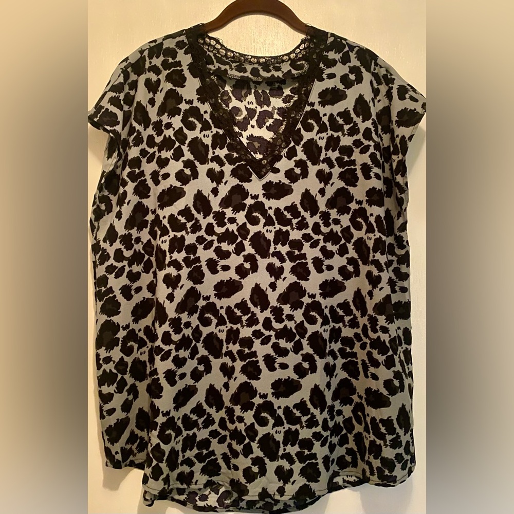 Amazon Essentials Leopard Print Blouse in Black and Gray